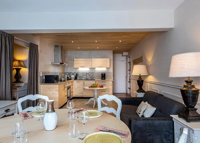 Отель Hotel Chez Marie